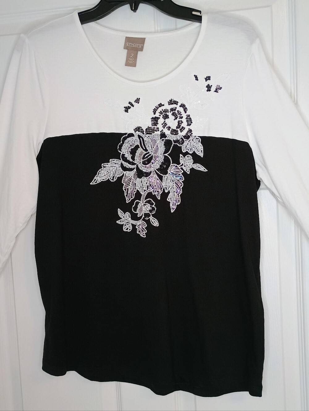 Chicos Black White Top Shirt Pullover Floral Shiny Sequins Embroidery 3/4Sleeve